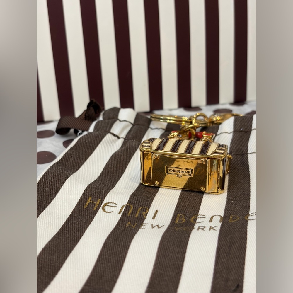 NWOT HENRI BENDEL Gold & Brown Stripe Mini Bag Keychain with Red Handle - Picture 8 of 14